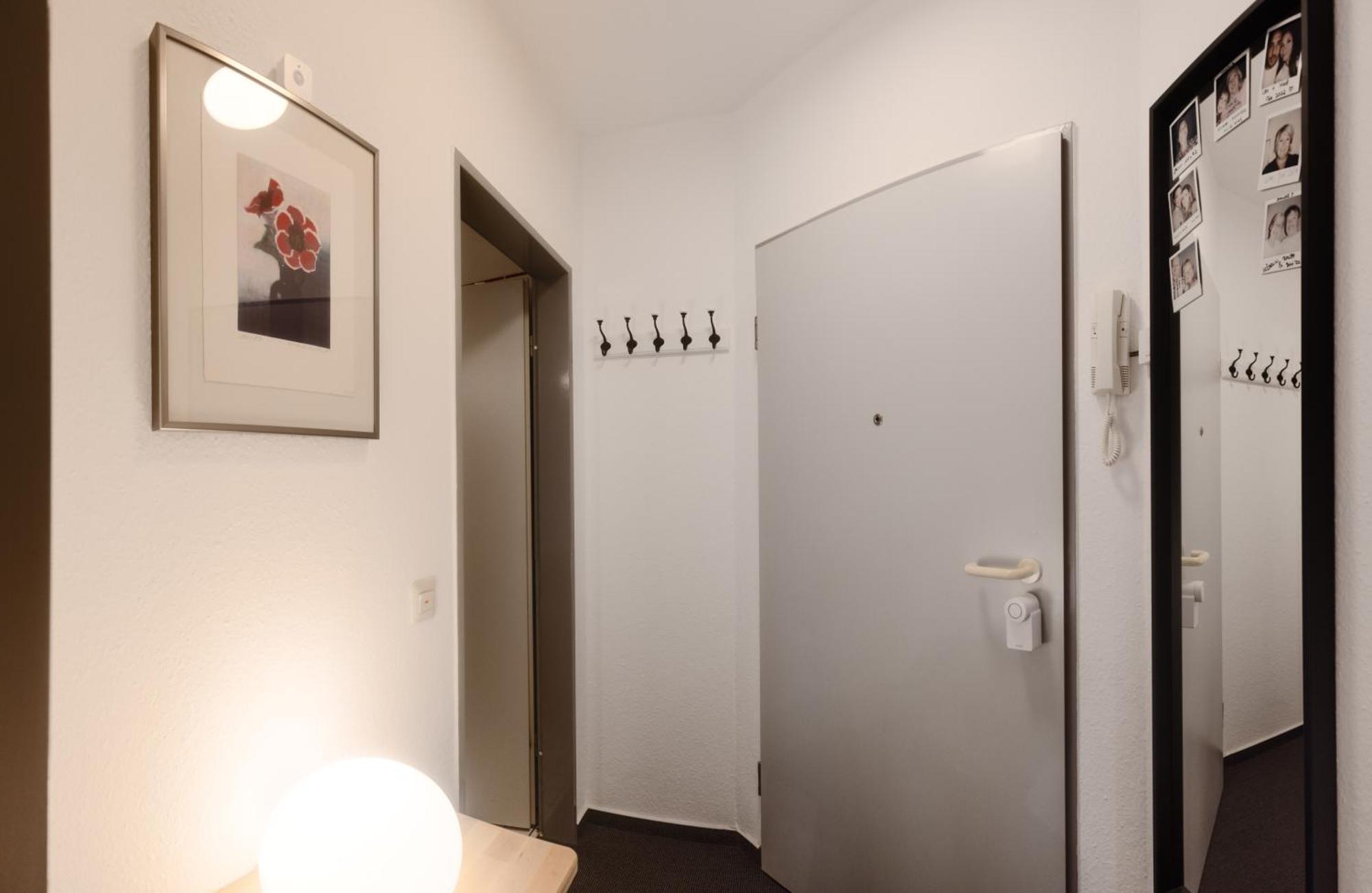 Zentrale Ruhige Wohnung Mit Parkplatz Paderborn Zewnętrze zdjęcie